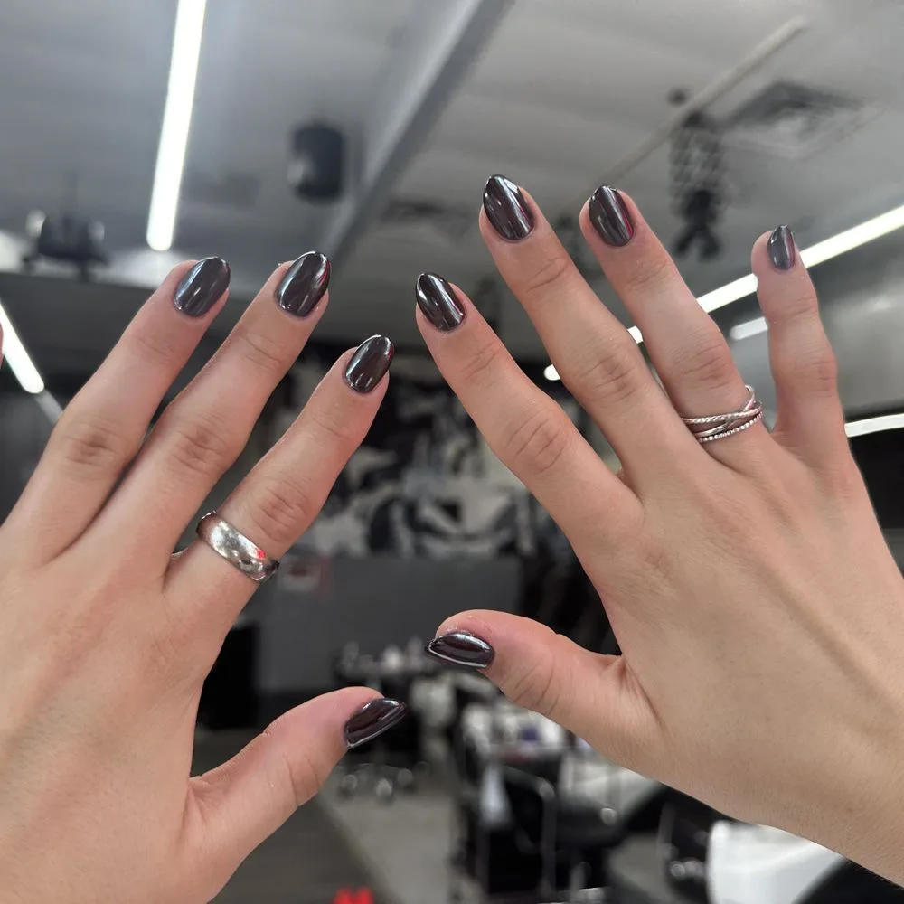 Are there highly-rated nail salons located in North Side Chicago