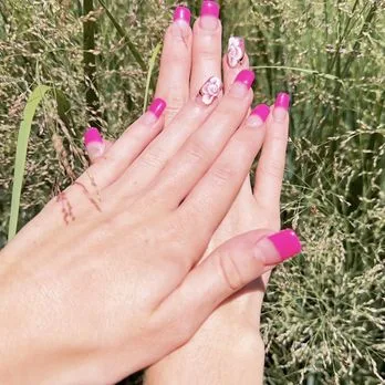 Can I See Reviews of Artist Nail Services Can I See Reviews of Artist Nail Services