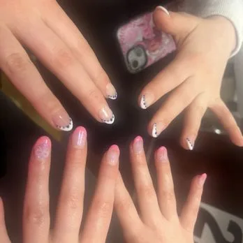 How Do Customer Reviews Rate Lakeview Nails in Chicago, IL How Do Customer Reviews Rate Lakeview Nails in Chicago, IL
