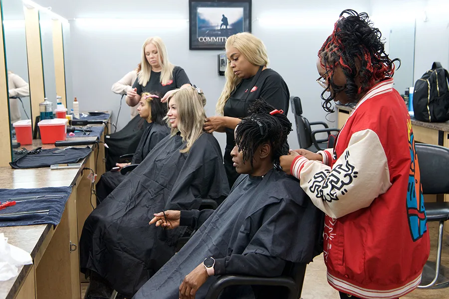 What are the curriculum details for the Cosmetology program at Artistic Nails and Beauty Academy Tampa What are the curriculum details for the Cosmetology program at Artistic Nails and Beauty Academy Tampa