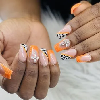 What Defines a Top Nail Art Salon with Custom Designs and Comprehensive Services What Defines a Top Nail Art Salon with Custom Designs and Comprehensive Services