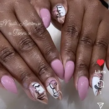 What Do Customer Reviews Say About Top Chicago Nail Salons