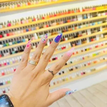 What is the cost of nail services at New Age Nail Studio Chicago What is the cost of nail services at New Age Nail Studio Chicago