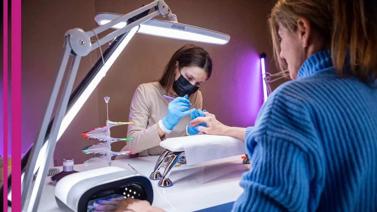 What nail technician programs does Artistic Nails & Beauty Academy provide