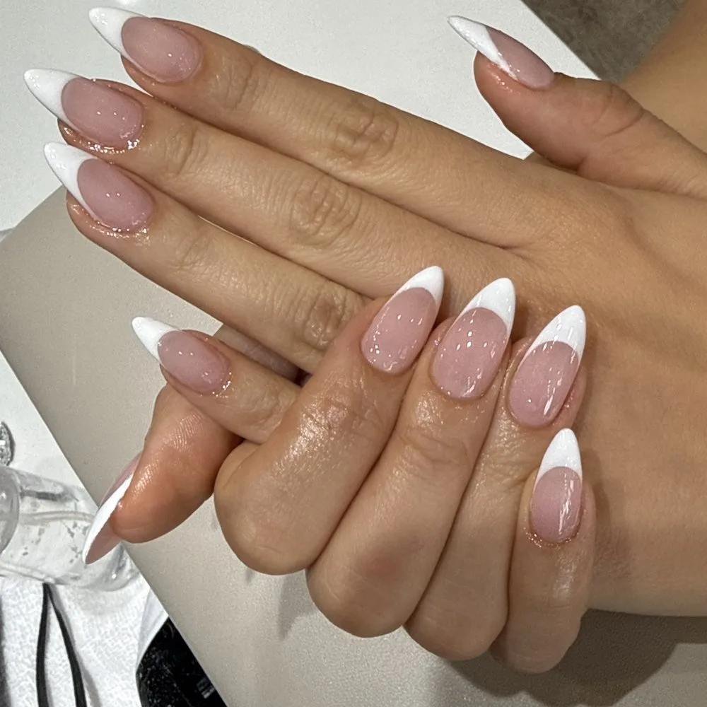 What services does Lanicure Nail Bar offer What services does Lanicure Nail Bar offer