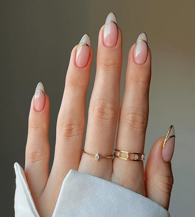 What specialized nail art services do top salons offer What specialized nail art services do top salons offer